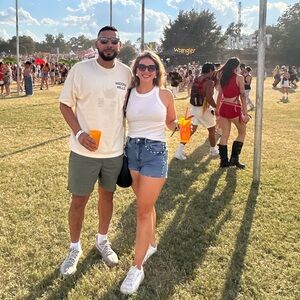 Meet your Posher, Cassandra